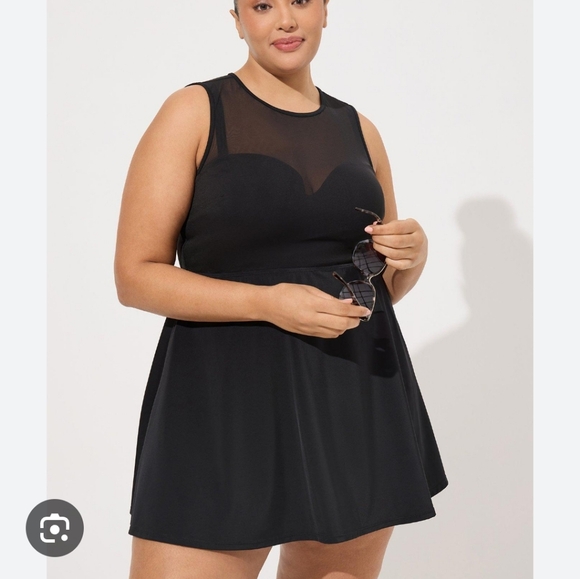 Torrid Swim - Picture 2 of 3